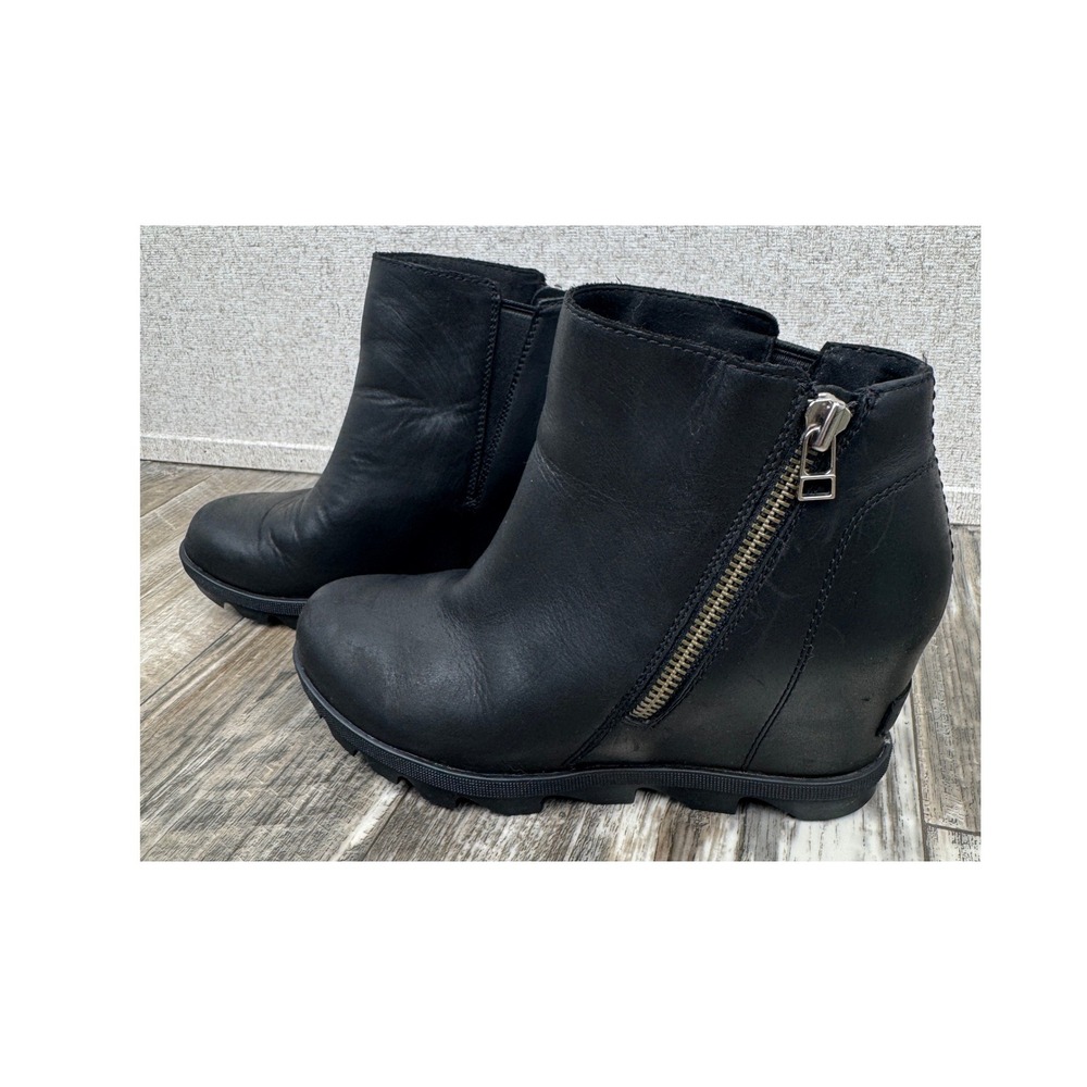 Sorel Joan of Arctic Wedge II Zip Black Leather Ankle Boots Size 8.5 NL3364